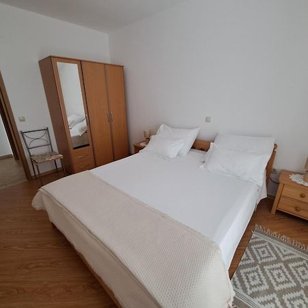 Apartment Petra Raslina エクステリア 写真
