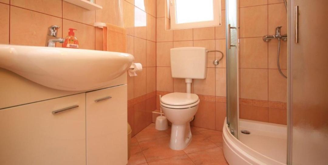 Apartment Petra Raslina エクステリア 写真