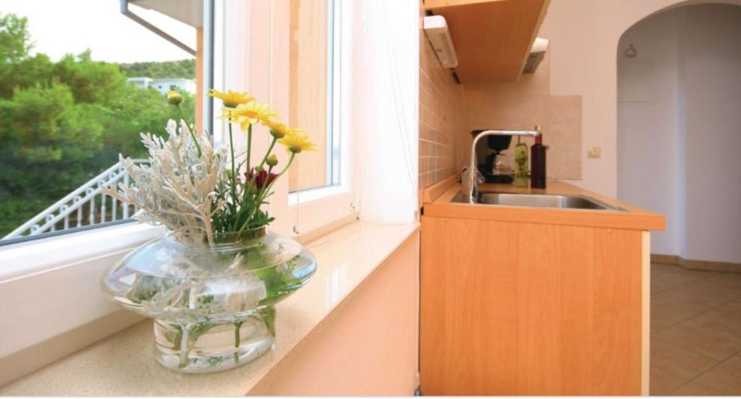 Apartment Petra Raslina エクステリア 写真