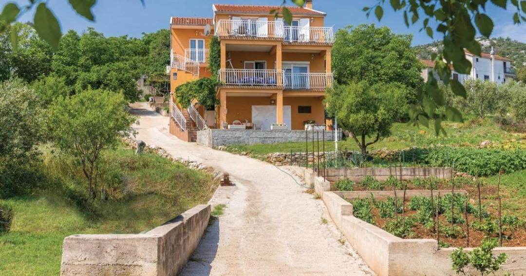 Apartment Petra Raslina エクステリア 写真